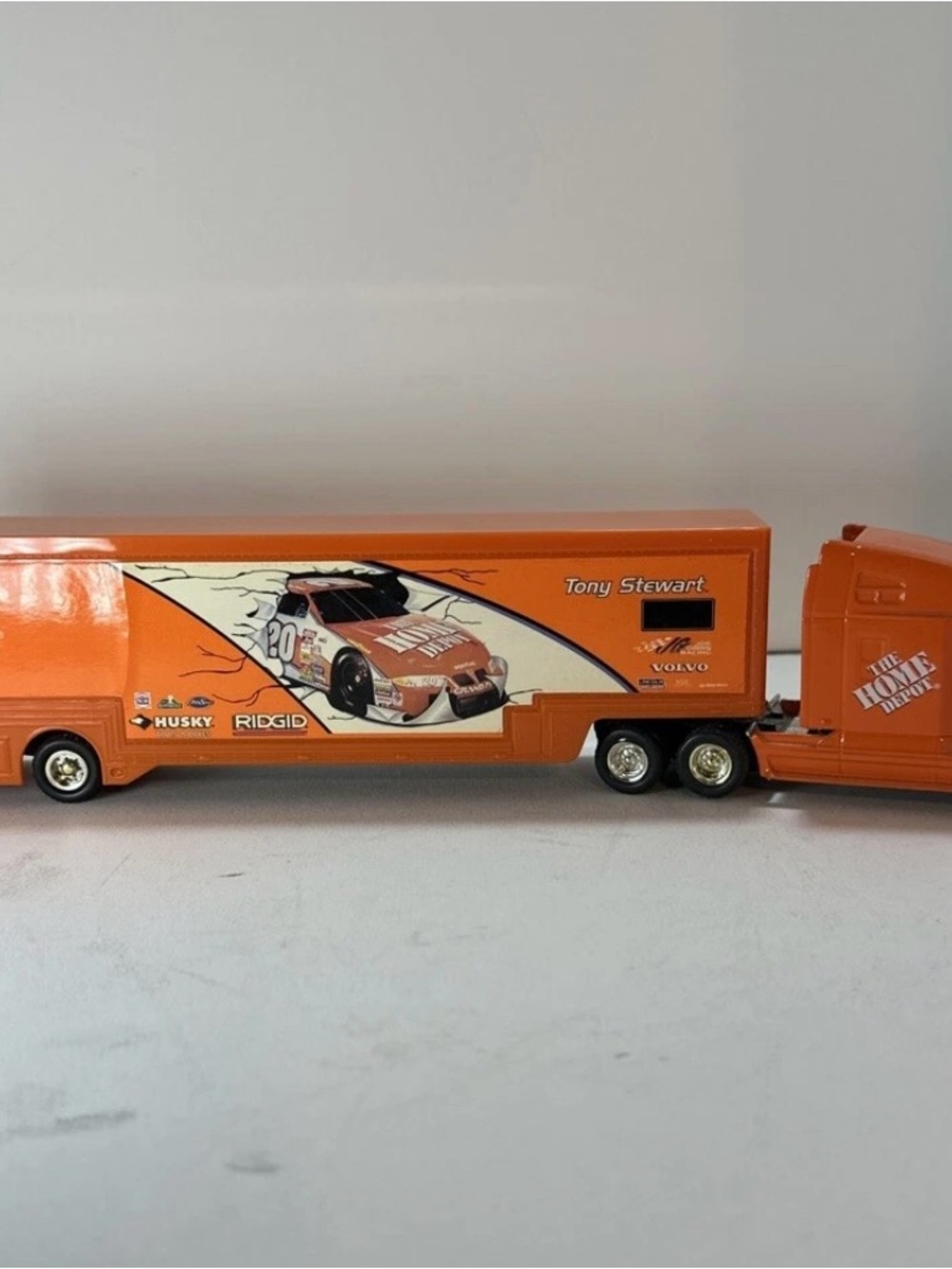 HASBRO 1999 DIE-CAST THE HOME DEPOT  TONY STEWART # 20 TRANSPORTER - Picture 2 of 6